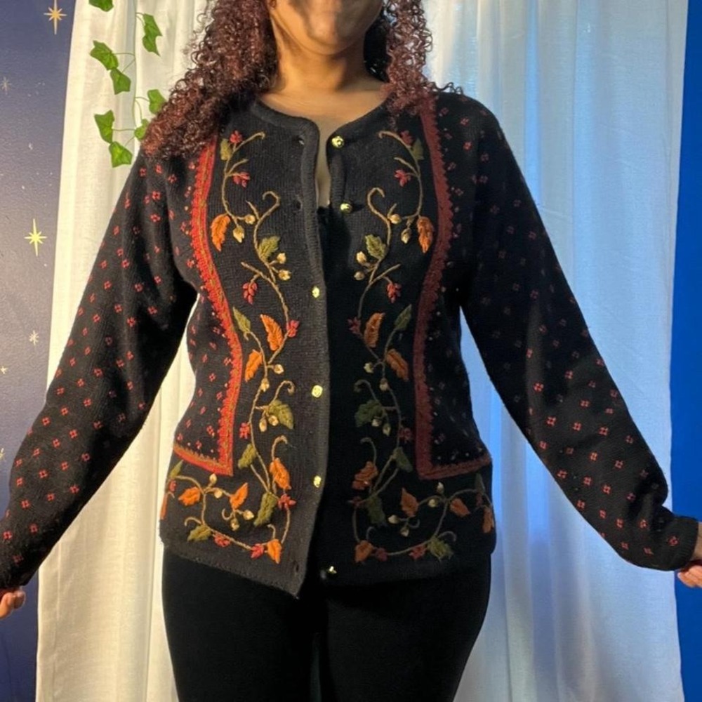 Vintage fall autumn leaf cardigan sweater Crystal Kobe medium black
